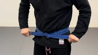 How to tie your BJJ belt ( and keep it tied)