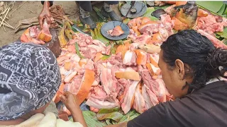 Aaj Pig Kat Liya Hai Baba Ka||Village Style Pork Meat Cutting||Rural Village Darjeeling India||