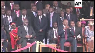 Kenya - Kenya inaugurates Uhuru Kenyatta as president / Marchers accuse parliament of bleeding the c