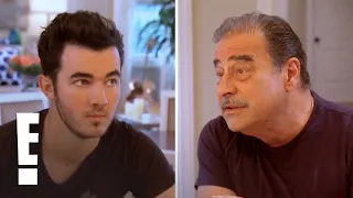 Kevin Jonas vs. Dani's Intrusive Father | "Married to Jonas" (S1, Ep1) | E!