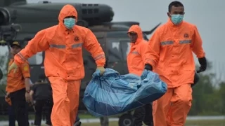 39 bodies now recovered from flight 8501 crash