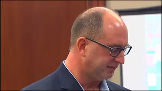 Doctor speaks profoundly to Larry Nassar after his daughters