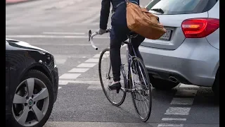 FRIEDMAN SCHAUT HIN: Fahrrad gegen Auto - wem gehört die Straße?