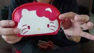 Que llevo en mi cartera o bolso Hello Kitty ❤️🖤 #quellevoenmicartera #quellevoenmibolso