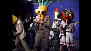 Radioactive Chicken Heads - Stitch Me Up (Live 2005)