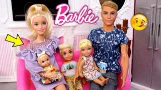 Barbie & Ken Family Stay Home Routine with Grandma - Titi Toys