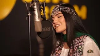 Dil Dil Pakistan singing.by iqra kanwal