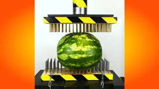 WATERMELON BETWEEN NAIL BEDS (HYDRAULIC PRESS EXPERIMENT)