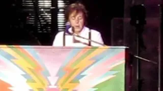 Paul Mc'Cartney - Lady Madonna (Chile, Estadio Nacional 11-05-2011)