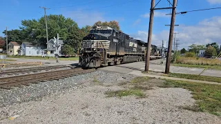 Norfolk Southern 15M Stops for a Crew Change in Conneaut, OH 9 30 23