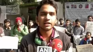 Youth protests at Jantar Mantar against juvenile rapist