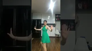 La bomba/ dancing