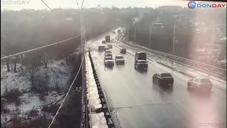 Donday. Видео момента страшного ДТП на спуске Герцена в Новочеркасске