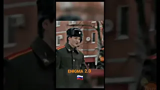 ☭soldados soviéticos🪖 saludan a un veterano soviético🇷🇺