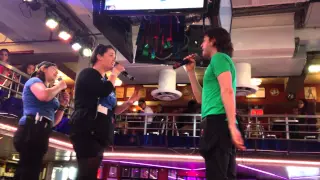 Ellen's Stardust Diner - Les Miserable One Day More