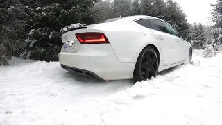 Audi A7 Quattro vs snow