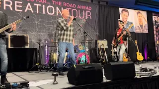 Mitch Pileggi singing Jailhouse Rock at Jacksonville SPN con November 4,2023