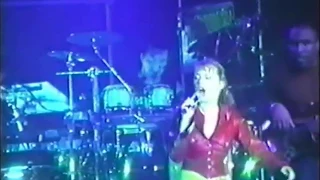 Kylie Minogue - Can't Get You Out Of My Head (Live OANLT Tour - Bataclan - Paris 2001)