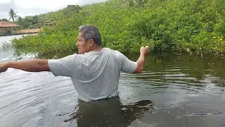 OLHA QUANTOS PEIXES ELE CONSEGUIU PEGAR