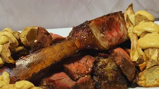 Beginner's Guide:5-Minute Tomahawk Steak Mastery (Charcoal Grill)