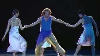 Maurice Béjart - « A force de partir ... », ballet avec Jorge Donn. Musique de Gustav Mahler