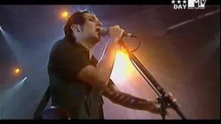 Placebo - The Bitter End (Live @ Mtv Supersonic 2004)