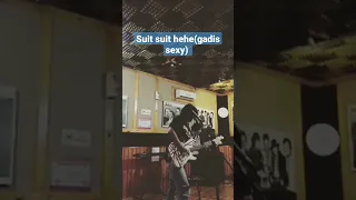 slank - suit suit hehe (gadis sexy)