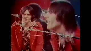 KC and the Sunshine Band - That's the Way (I Like It) (1975)