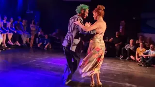 Yanina Muzyka  & Emmanuel Casal - Tango Bardo "Loca"