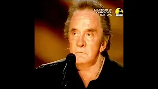 Johnny Cash & Willie Nelson - I Still Miss Someone (Live, 1997) | Storytellers (2003 Cash Tribute)