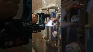 Перфоратор аккумуляторный Makita DHR 171