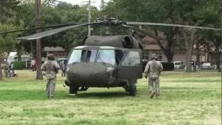 2013年 キャンプ座間桜まつり UH-60A Black Hawk 離陸シーン