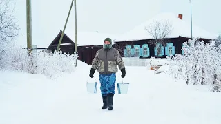 ЯНВАРСКИЕ МОРОЗЫ В УРАЛЬСКОЙ ДЕРЕВНЕ | ПЕЛЬМЕНИ В СМЕТАНЕ И ПОЕЗДКА В ЛЕС