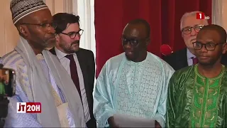 RESTITUTION DES PHOTOS DE SERIGNE TOUBA À L'AMBASSADEUR DU SÉNÉGAL À PARIS