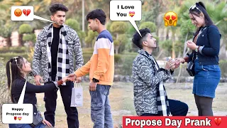 Jealousy Propose Day Prank🥺Gone Broken💔|| मुझे एशा नहीं करना था😭|| On Public Prank