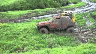 hilux surf comy engine in mud
