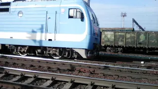 Эп1п-033 с поездом 563 Москва Анапа