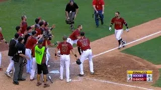 Descalso belts walk-off homer into the pool