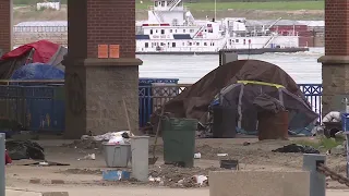 Complaints mount over homeless camp  in south St. Louis