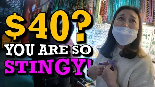 Hong Kong Jade Market Bargaining Madness! | Yau Ma Tei Jade Hawker Bazaar, Hong Kong 🇭🇰