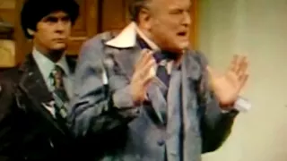 WKRP Turkey Drop "As God as my witness I thought turkeys could fly"