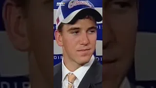 When Peyton Manning interviewed his brother Eli at the 2004 NFL Draft 🤣 | #shorts