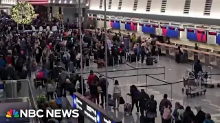 Nation’s airports see near record passenger volume amid holiday rush