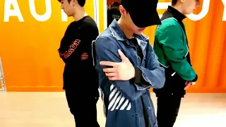 [MIRROR] UNIQ Wang YIBO - Swalla (choreography VER.)