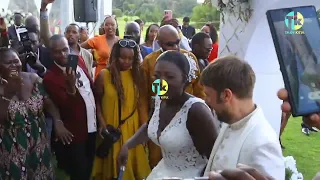 SEE WHAT AKOTHEE DID TO HER HUSBAND AT THEIR WEDDING RECEPTION