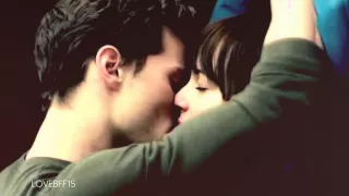 Christian & Anastasia / Love Me Like You Do (FSOG)