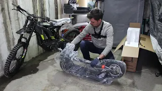 Unboxing electric scooter Joyor X5S