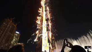 [VR180] 2020 New Year's Eve Fireworks Display at Burj Khalifa, Dubai [5.7K] [3D] [Spatial Audio]