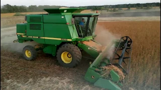 Жнива сої 2019. John Deere 9500, МТЗ 892 і ЮМЗ-6