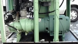 How a oil flooded rotary screw air compressor works